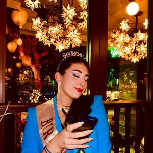 Meet your Posher, Faith